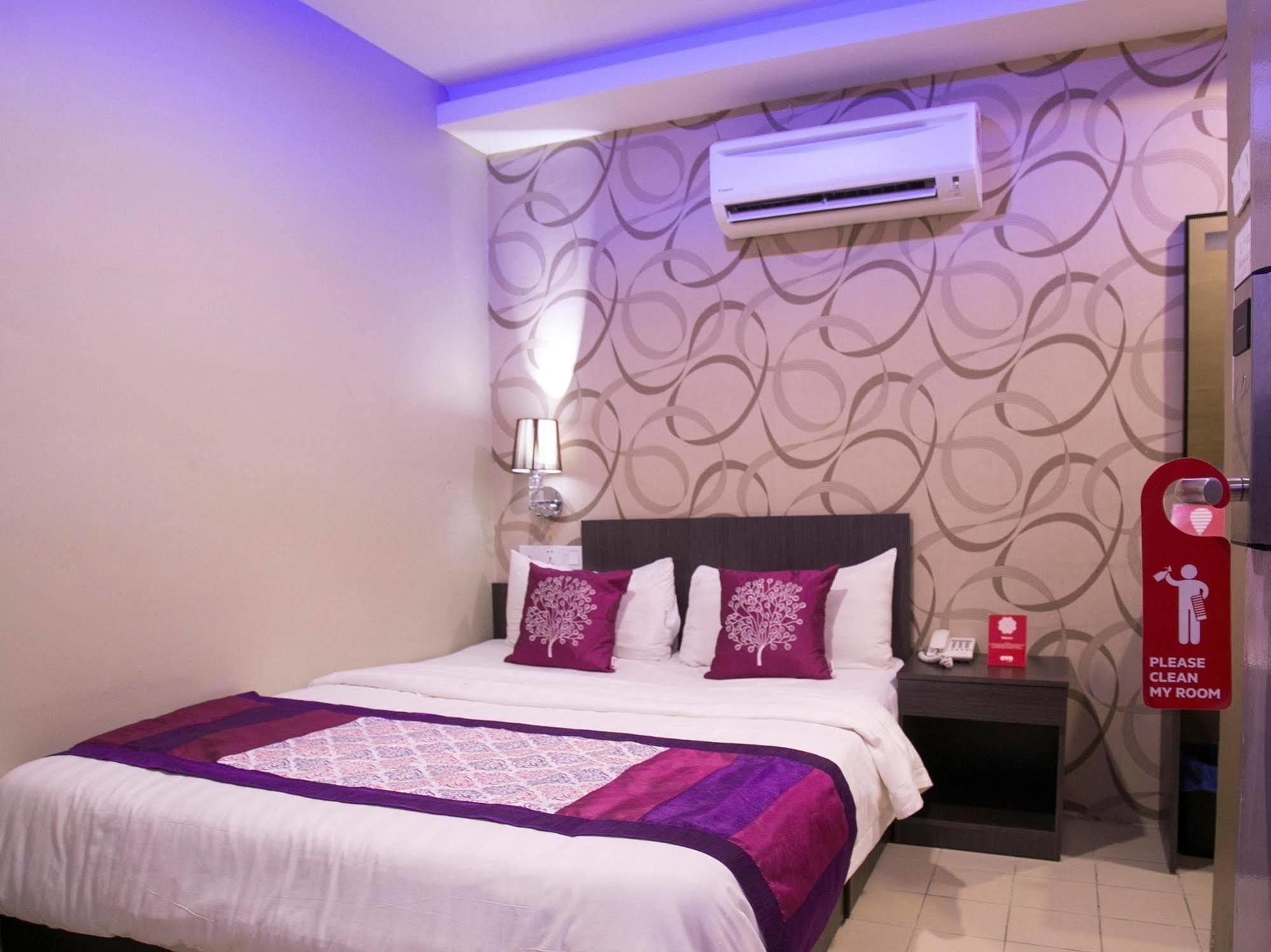 פטלין ג'איה Oyo 176 Hotel Q Inn מראה חיצוני תמונה
