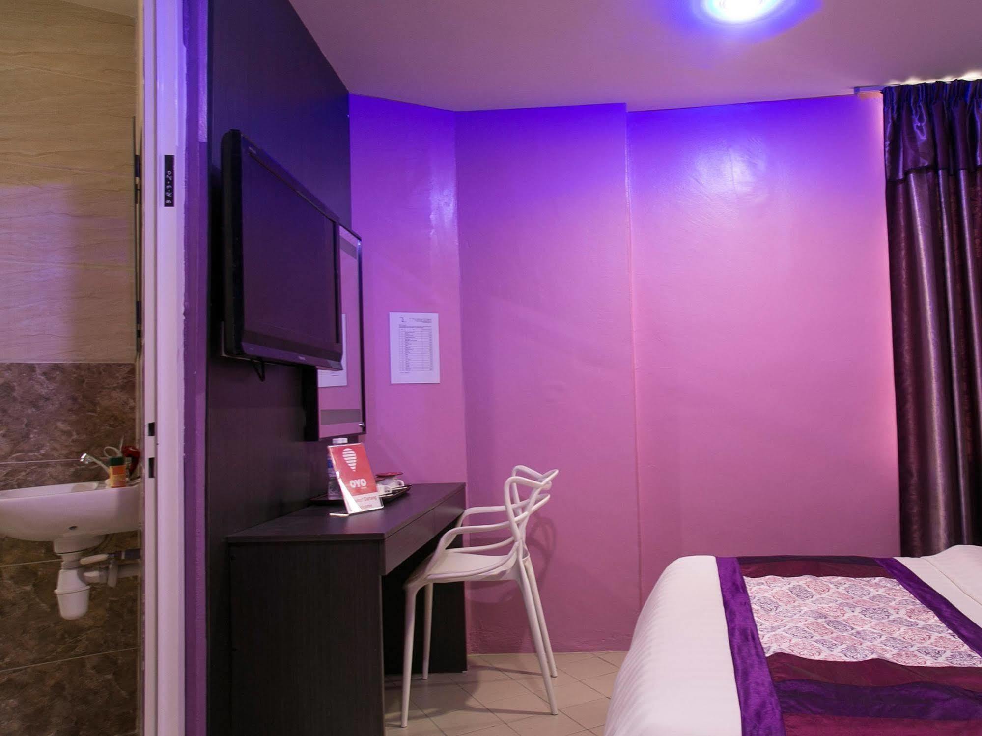 פטלין ג'איה Oyo 176 Hotel Q Inn מראה חיצוני תמונה
