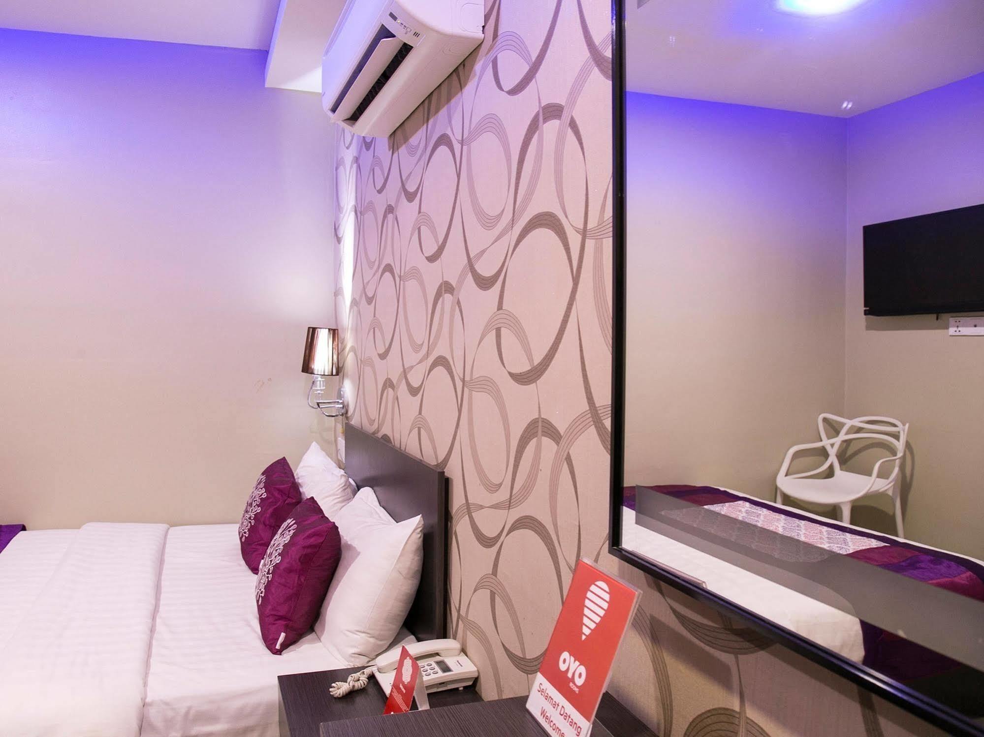 פטלין ג'איה Oyo 176 Hotel Q Inn מראה חיצוני תמונה