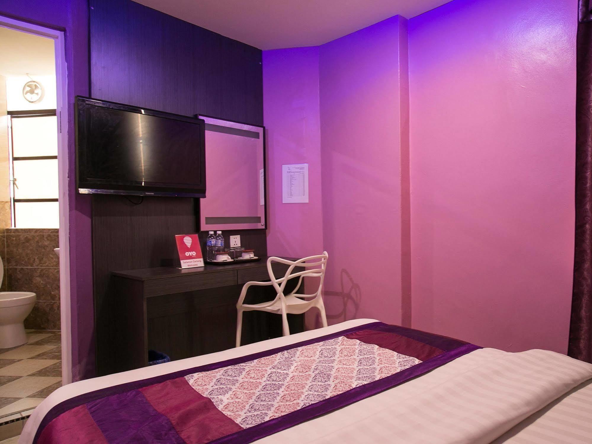 פטלין ג'איה Oyo 176 Hotel Q Inn מראה חיצוני תמונה