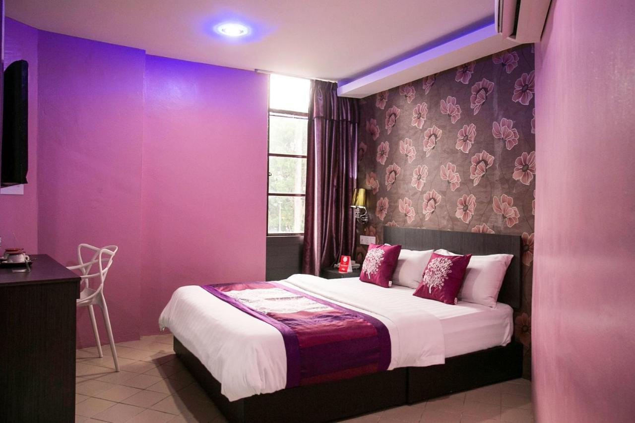פטלין ג'איה Oyo 176 Hotel Q Inn מראה חיצוני תמונה