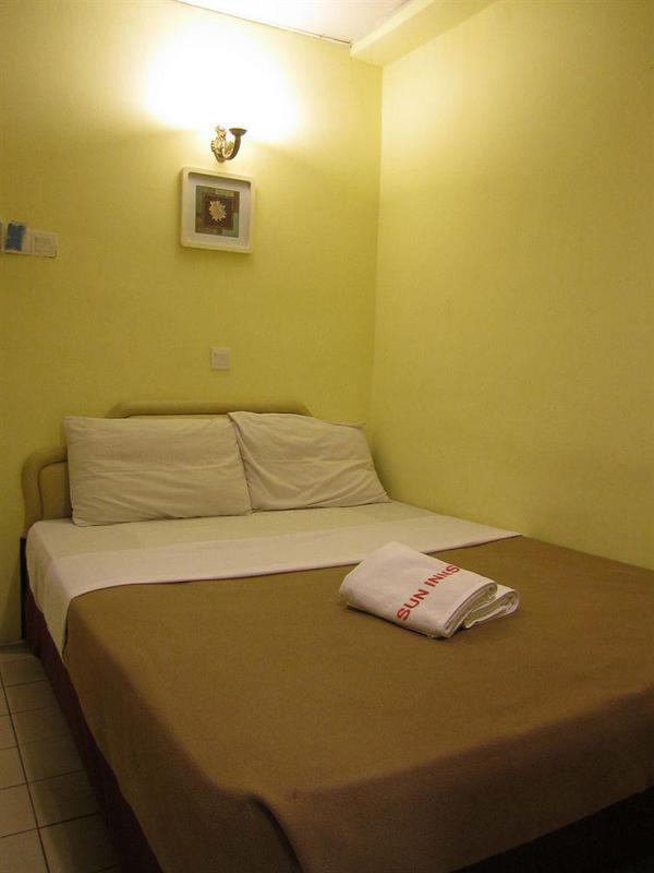 פטלין ג'איה Oyo 176 Hotel Q Inn מראה חיצוני תמונה